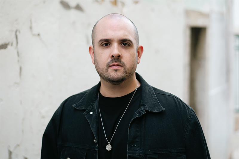 VICTOR RUIZ CONTINUES ALBUM ROLLOUT WITH ‘ALONE’ OUT NOW VICTOR RUIZ CONTINUES ALBUM ROLLOUT WITH ‘ALONE’ OUT NOW