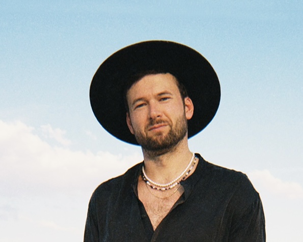MONOLINK RELEASES NEW SINGLE ‘WHAT YOU RUNNING FROM’ MONOLINK RELEASES NEW SINGLE ‘WHAT YOU RUNNING FROM’